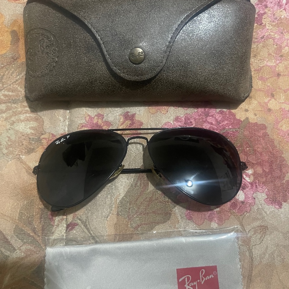 Ray Bans Black Aviator Sunglasses